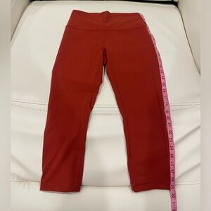 NWOT Lululemon Wunder Under Crop (High-Rise) *Full-On Luon 21"Cayenne
